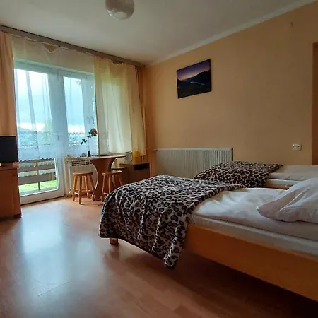 Pod Kopiencem Nocleg ze śniadaniem *