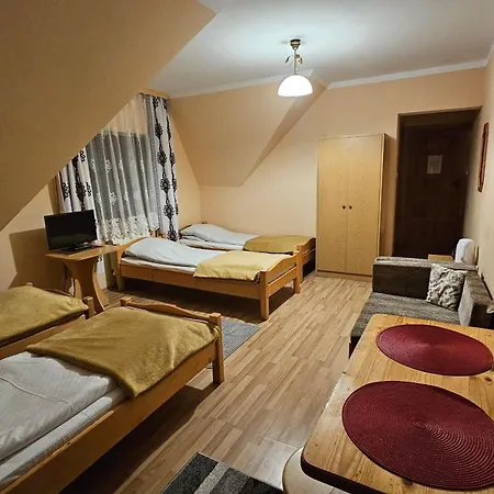 Pod Kopiencem Nocleg ze śniadaniem *